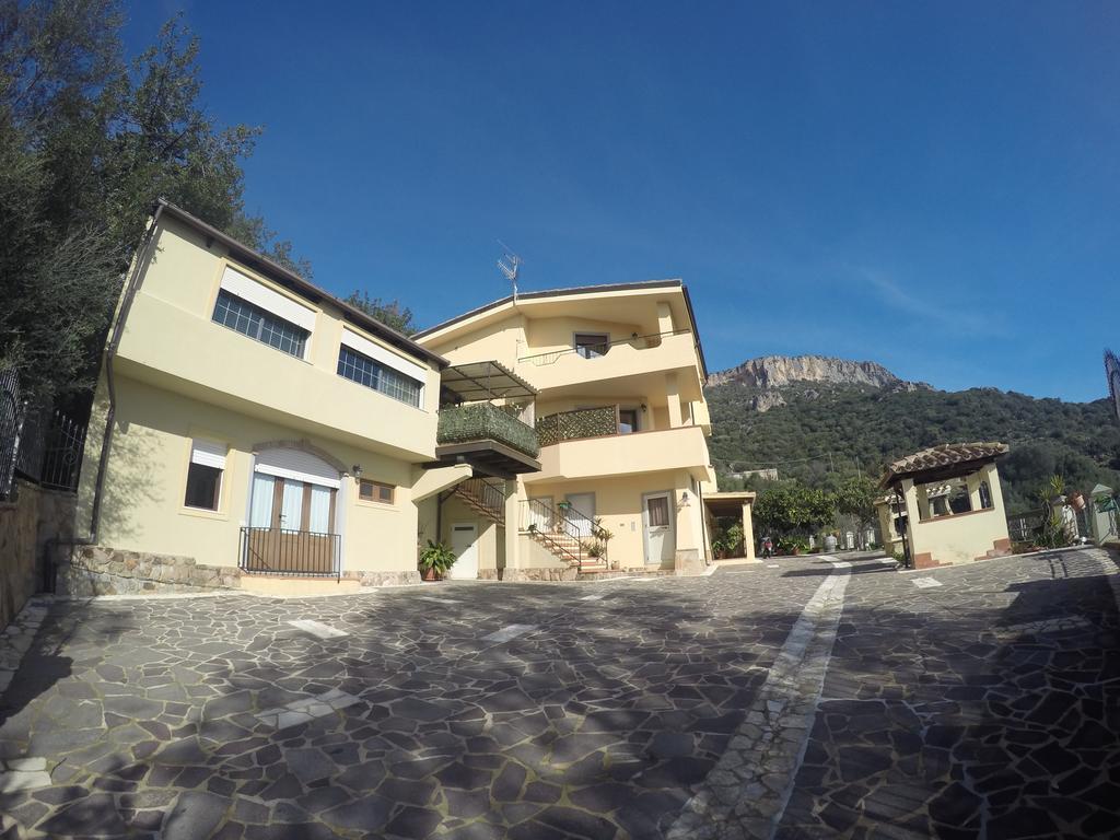 Appartamenti Con Vista Panoramica سانتا ماريا نافاريز المظهر الخارجي الصورة
